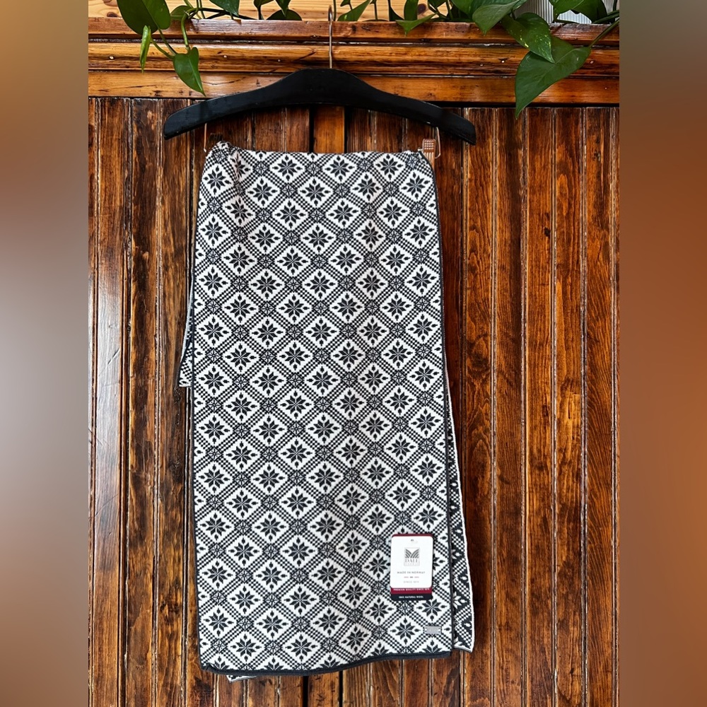 Dale of Norway scarf